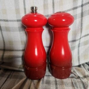 Red Pepper and Salt Grinder Set